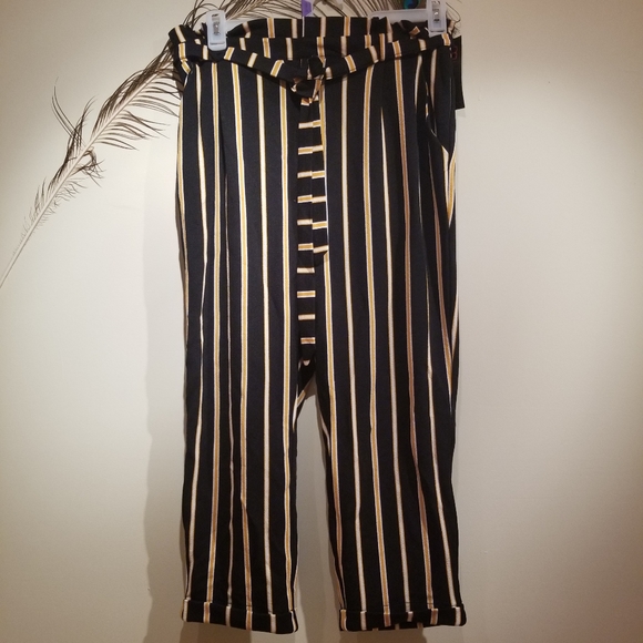 Paperbag Crop Pant Black Yellow Stripe Self Tie - Picture 2 of 9
